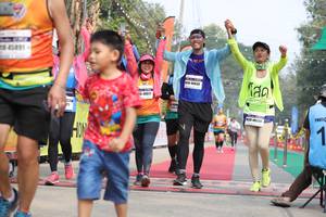 BIB: 45891, 480
                            <button type="button" onclick="openModal(8214250)" class="btn btn-primary btn-sm float-right btn-popup" data-toggle="modal" data-target=".modal-high-quality">
                        <i class="fas fa-shopping-cart"></i> Add to Cart
                    </button>
                                            <button type="button" onclick="isThisMe(8214250, true)" class="btn btn-success btn-sm float-right btn-popup btn-isme hidden" data-toggle="tooltip" data-placement="bottom" title="นี่คือรูปของคุณใช่ไหม คลิกที่นี่เพื่อเอาเข้าอัลบั้ม">
                        <i class="fas fa-plus"></i> Add to album
                    </button>
                    <button type="button" onclick="isThisMe(8214250, false)" class="btn btn-warning btn-sm float-right btn-popup btn-isnotme hidden">
                        <i class="fas fa-ban"></i> Remove from album
                    </button>